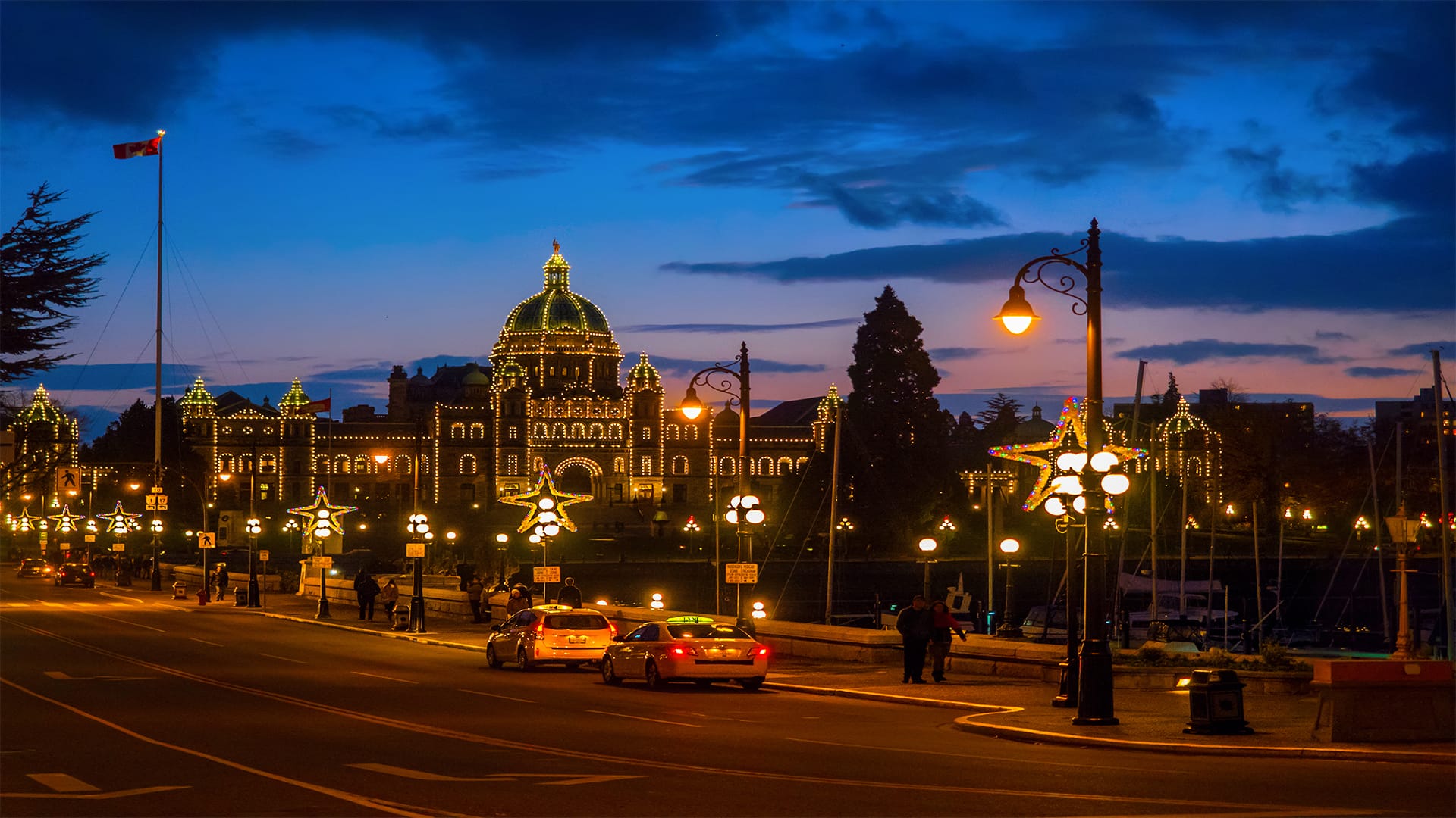 Experience Victoria By E-Bike At Night